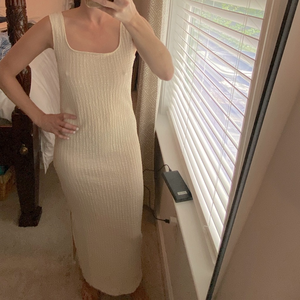 H&M cream maxi dress size small